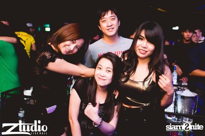 Grey Goose นำเสนอ TGIF : Cosmic Gate ที่ สตูดิโอ ไลฟ์ ฮอลล์ — photo 9