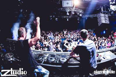 Grey Goose นำเสนอ TGIF : Cosmic Gate ที่ สตูดิโอ ไลฟ์ ฮอลล์ — photo 24