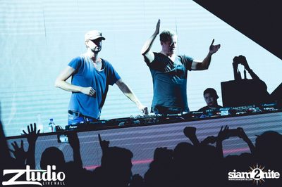 Grey Goose นำเสนอ TGIF : Cosmic Gate ที่ สตูดิโอ ไลฟ์ ฮอลล์ — photo 45