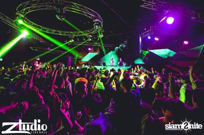 Grey Goose นำเสนอ TGIF : Cosmic Gate ที่ สตูดิโอ ไลฟ์ ฮอลล์ — photo 52