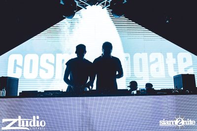 Grey Goose นำเสนอ TGIF : Cosmic Gate ที่ สตูดิโอ ไลฟ์ ฮอลล์ — photo 53