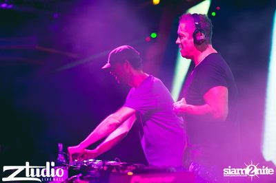 Grey Goose นำเสนอ TGIF : Cosmic Gate ที่ สตูดิโอ ไลฟ์ ฮอลล์ — photo 85