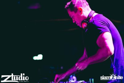 Grey Goose นำเสนอ TGIF : Cosmic Gate ที่ สตูดิโอ ไลฟ์ ฮอลล์ — photo 86
