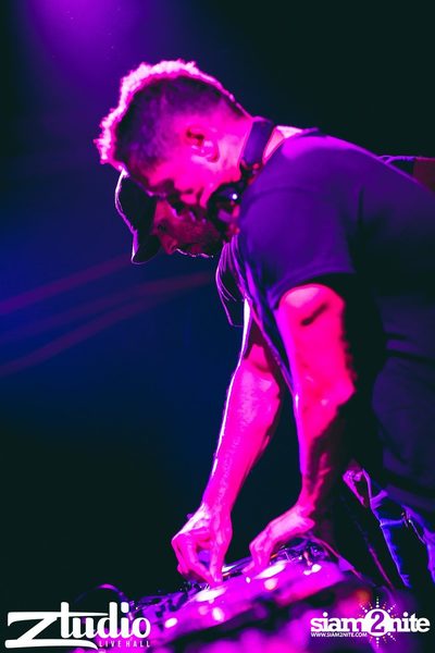 Grey Goose นำเสนอ TGIF : Cosmic Gate ที่ สตูดิโอ ไลฟ์ ฮอลล์ — photo 87
