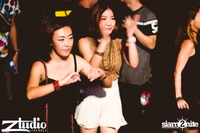 Grey Goose นำเสนอ TGIF : Cosmic Gate ที่ สตูดิโอ ไลฟ์ ฮอลล์ — photo 116