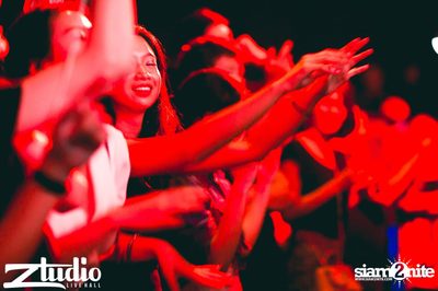 Grey Goose นำเสนอ TGIF : Cosmic Gate ที่ สตูดิโอ ไลฟ์ ฮอลล์ — photo 118
