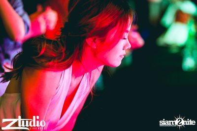 Grey Goose นำเสนอ TGIF : Cosmic Gate ที่ สตูดิโอ ไลฟ์ ฮอลล์ — photo 130
