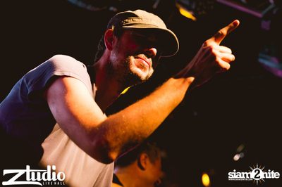 Grey Goose นำเสนอ TGIF : Cosmic Gate ที่ สตูดิโอ ไลฟ์ ฮอลล์ — photo 134
