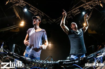 Grey Goose นำเสนอ TGIF : Cosmic Gate ที่ สตูดิโอ ไลฟ์ ฮอลล์ — photo 141