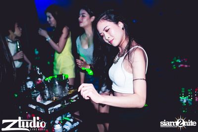 Grey Goose นำเสนอ TGIF : Cosmic Gate ที่ สตูดิโอ ไลฟ์ ฮอลล์ — photo 151