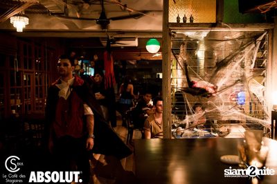 The Halloween Party at Le Café des Stagiaires - Bangkok — photo 15