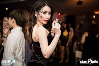 Safe House Hospital ที่ร้าน เซฟเฮ้าส์ ทองหล่อ — photo 7