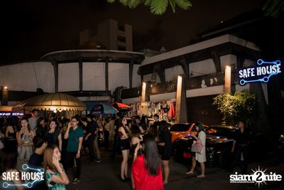 Safe House Hospital ที่ร้าน เซฟเฮ้าส์ ทองหล่อ — photo 14