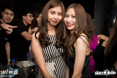 Safe House Hospital ที่ร้าน เซฟเฮ้าส์ ทองหล่อ — photo 77