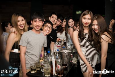 Safe House Hospital ที่ร้าน เซฟเฮ้าส์ ทองหล่อ — photo 78