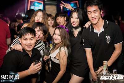 Safe House Hospital ที่ร้าน เซฟเฮ้าส์ ทองหล่อ — photo 80