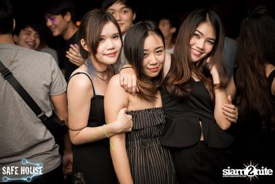 Safe House Hospital ที่ร้าน เซฟเฮ้าส์ ทองหล่อ — photo 81