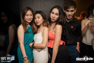 Safe House Hospital ที่ร้าน เซฟเฮ้าส์ ทองหล่อ — photo 95
