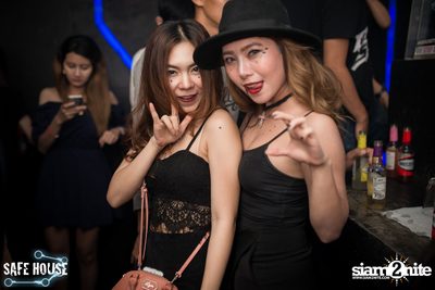 Safe House Hospital ที่ร้าน เซฟเฮ้าส์ ทองหล่อ — photo 109