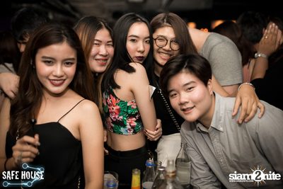 Safe House Hospital ที่ร้าน เซฟเฮ้าส์ ทองหล่อ — photo 116