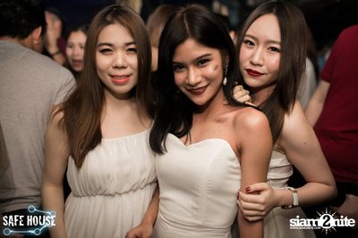 Safe House Hospital ที่ร้าน เซฟเฮ้าส์ ทองหล่อ — photo 118