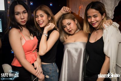 Safe House Hospital ที่ร้าน เซฟเฮ้าส์ ทองหล่อ — photo 162