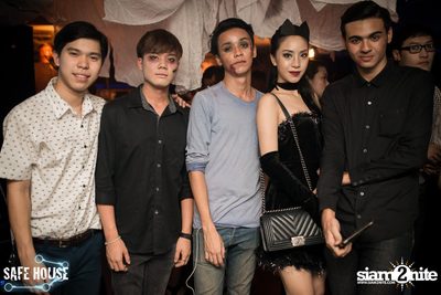Safe House Hospital ที่ร้าน เซฟเฮ้าส์ ทองหล่อ — photo 163