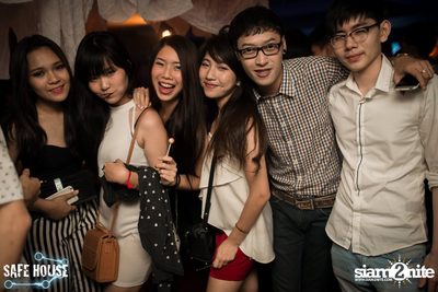 Safe House Hospital ที่ร้าน เซฟเฮ้าส์ ทองหล่อ — photo 165