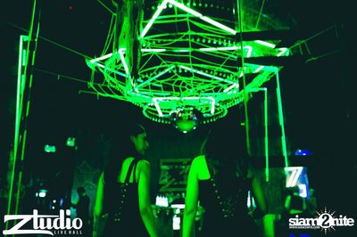 สตูดิโอ ร่วมกับ Thai Cute Girl นำเสนอ Halloween Party กับ DJ Juicy M — photo 2