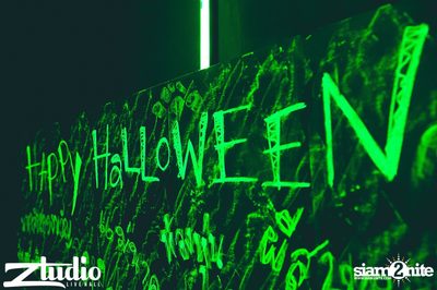 สตูดิโอ ร่วมกับ Thai Cute Girl นำเสนอ Halloween Party กับ DJ Juicy M — photo 4