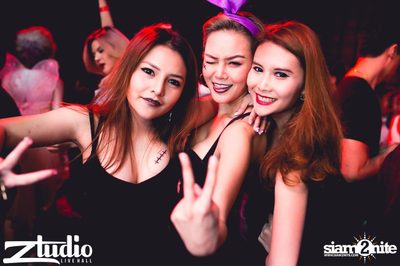 สตูดิโอ ร่วมกับ Thai Cute Girl นำเสนอ Halloween Party กับ DJ Juicy M — photo 30