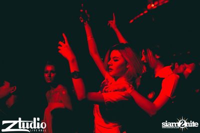 สตูดิโอ ร่วมกับ Thai Cute Girl นำเสนอ Halloween Party กับ DJ Juicy M — photo 31