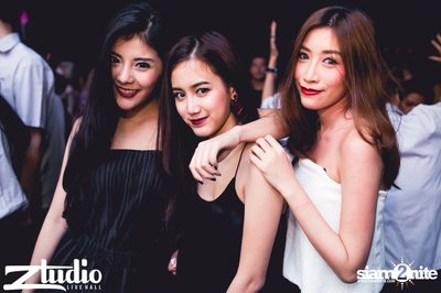 สตูดิโอ ร่วมกับ Thai Cute Girl นำเสนอ Halloween Party กับ DJ Juicy M — photo 33