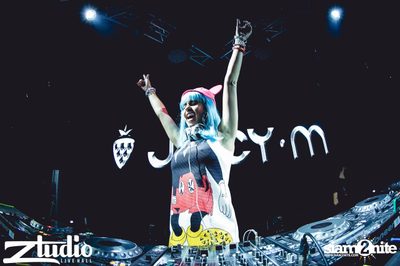 สตูดิโอ ร่วมกับ Thai Cute Girl นำเสนอ Halloween Party กับ DJ Juicy M — photo 40