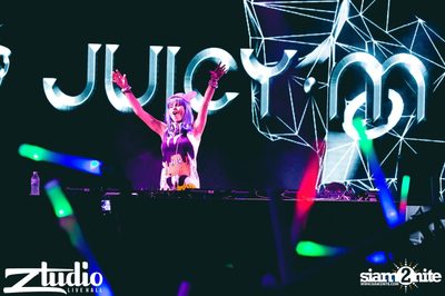 สตูดิโอ ร่วมกับ Thai Cute Girl นำเสนอ Halloween Party กับ DJ Juicy M — photo 45
