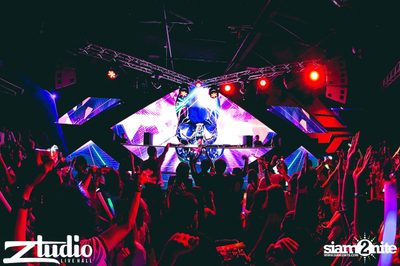 สตูดิโอ ร่วมกับ Thai Cute Girl นำเสนอ Halloween Party กับ DJ Juicy M — photo 71