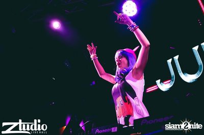 สตูดิโอ ร่วมกับ Thai Cute Girl นำเสนอ Halloween Party กับ DJ Juicy M — photo 80