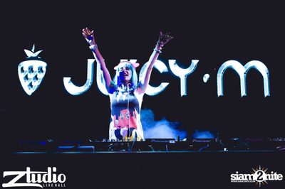 สตูดิโอ ร่วมกับ Thai Cute Girl นำเสนอ Halloween Party กับ DJ Juicy M — photo 83