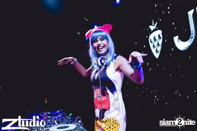 สตูดิโอ ร่วมกับ Thai Cute Girl นำเสนอ Halloween Party กับ DJ Juicy M — photo 93