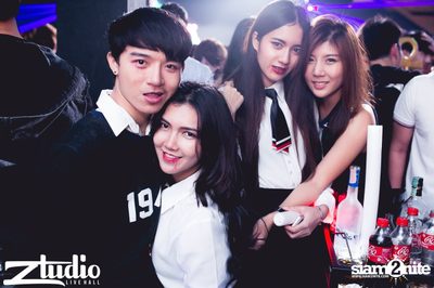 สตูดิโอ ร่วมกับ Thai Cute Girl นำเสนอ Halloween Party กับ DJ Juicy M — photo 99