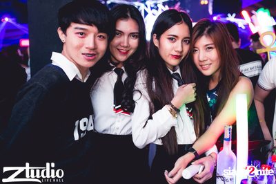 สตูดิโอ ร่วมกับ Thai Cute Girl นำเสนอ Halloween Party กับ DJ Juicy M — photo 100