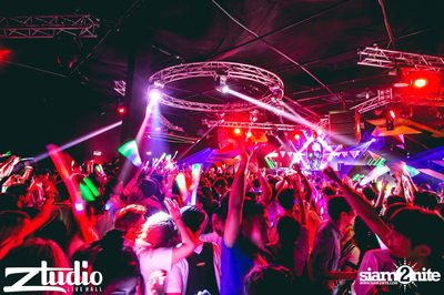 สตูดิโอ ร่วมกับ Thai Cute Girl นำเสนอ Halloween Party กับ DJ Juicy M — photo 107