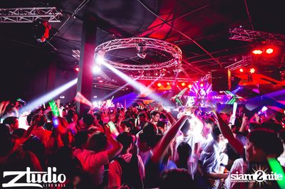 สตูดิโอ ร่วมกับ Thai Cute Girl นำเสนอ Halloween Party กับ DJ Juicy M — photo 108