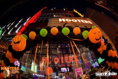 Day Of The Dead Thriller at Hooters Bangkok — photo 2