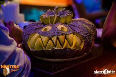 Day Of The Dead Thriller at Hooters Bangkok — photo 10