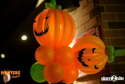 Day Of The Dead Thriller at Hooters Bangkok — photo 14