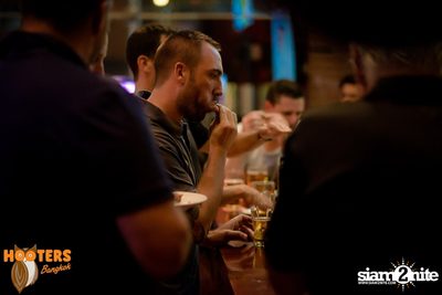 Day Of The Dead Thriller at Hooters Bangkok — photo 33