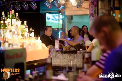 Day Of The Dead Thriller at Hooters Bangkok — photo 36
