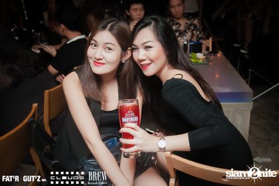 Seenspace Halloween ที่ คลาดส์, แฟตร์ กัตส์ และบริว — photo 17