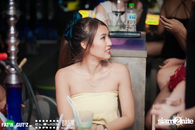 Seenspace Halloween ที่ คลาดส์, แฟตร์ กัตส์ และบริว — photo 25